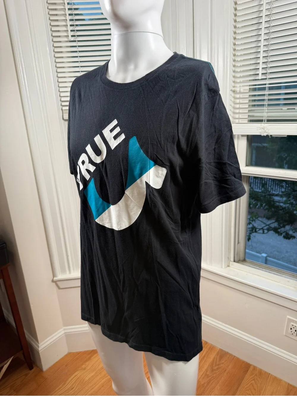 True Religion Black Logo Graphic T Shirt Men’s Medium Streetwear Tee